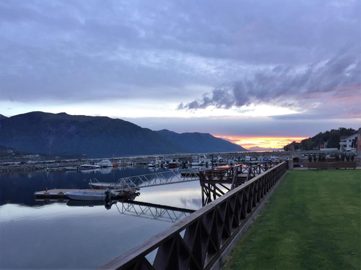 Solstrand Fjord Holiday Eidsvåg Εξωτερικό φωτογραφία